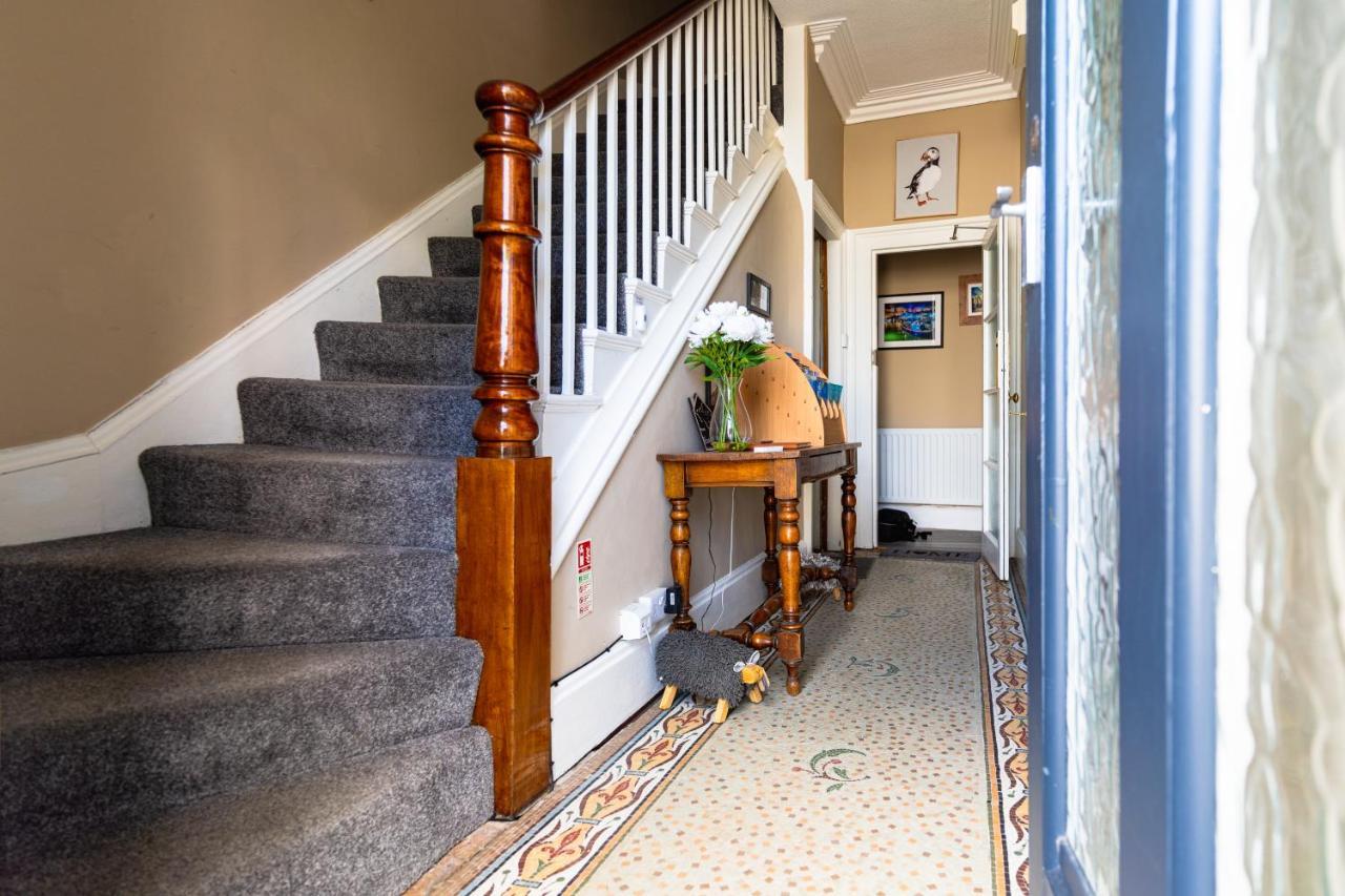 Sleepy Puffin Guest House Tenby Exterior foto